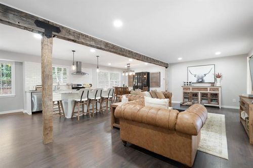 2377 Emory Ln Ne, Marietta, GA, 30068-3056 | Card Image
