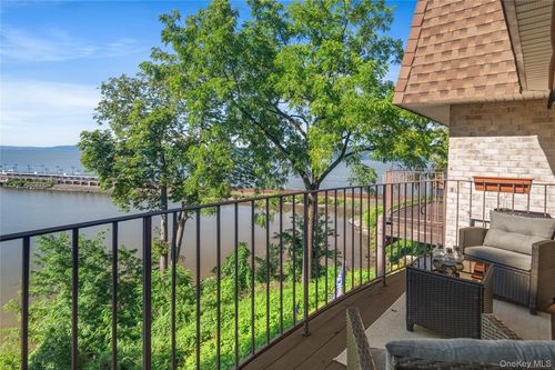 15-215 Kemeys, Ossining, NY, 10510 | Card Image