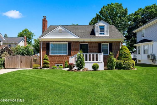 1 Cottage Pl, Freehold, NJ, 07728-2103 | Card Image