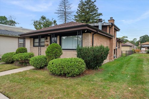 12356 S Carpenter St, Calumet Park, IL, 60827-6211 | Card Image