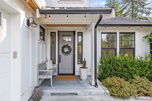 8715 236th St Sw, Edmonds, WA, 98026-8921 | Card Image