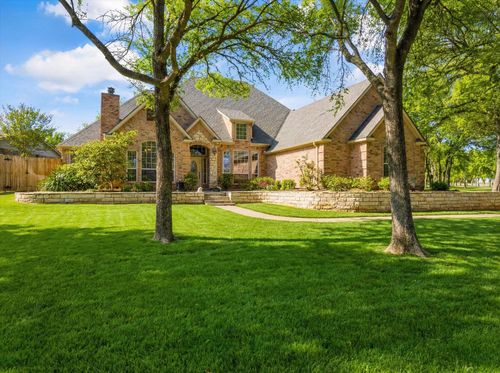 7711 Ravenswood Rd, Granbury, TX, 76049-4749 | Card Image