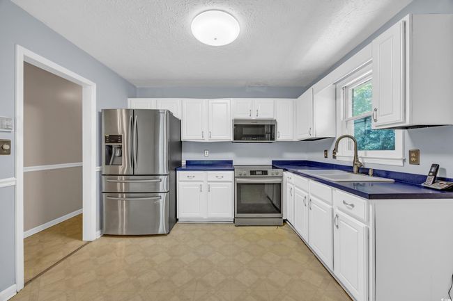 1907 Rose St, House other with 4 bedrooms, 3 bathrooms and 6 parking in Conway SC | Image 4
