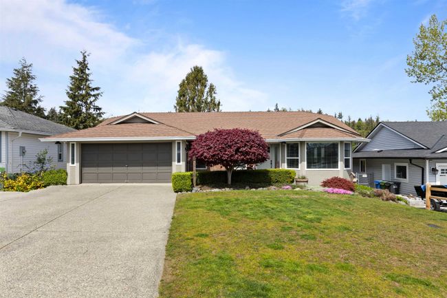 35839 Eaglecrest Drive, House other with 6 bedrooms, 3 bathrooms and null parking in Abbotsford BC | Image 1