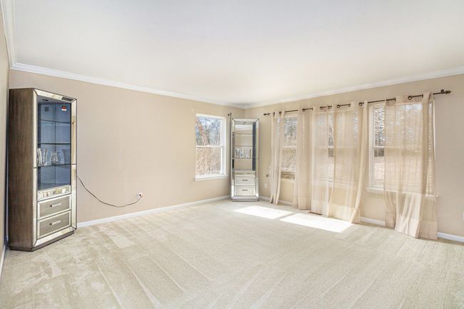 2091 Palmer Dr, House other with 4 bedrooms, 3 bathrooms and null parking in Wixom MI | Image 8