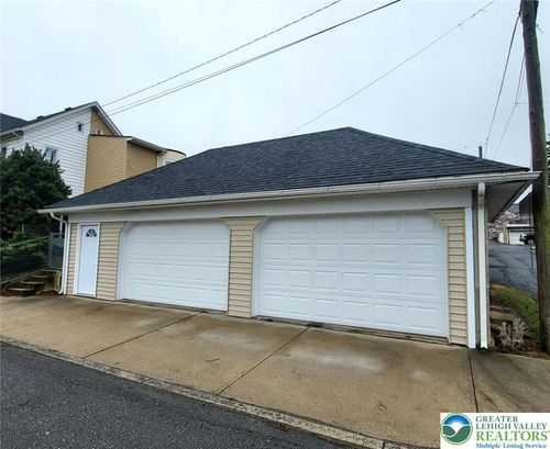 garage-534 Kurtz Street, Catasauqua Boro, PA, 18032 | Card Image