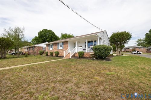 712 Keswick Rd, Colonial Heights, VA, 23834-1731 | Card Image