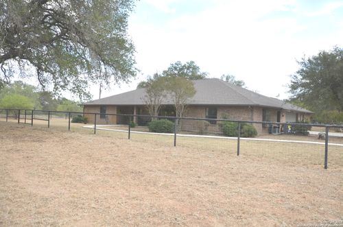 1219 County Road 761, Devine, TX, 78016-4308 | Card Image