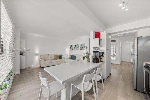 apt-806-1340 Lincoln Rd, Miami Beach, FL, 33139-2238 | Card Image