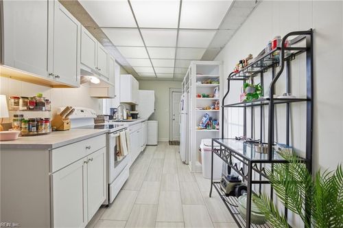 4-1015 Colonial Ave, Norfolk, VA, 23507-1727 | Card Image