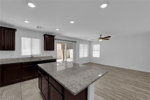 6421 Broad Oaks Ct, Las Vegas, NV, 89148 | Card Image