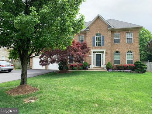 8219 Electric Ave, VIENNA, VA, 22182-5103 | Card Image