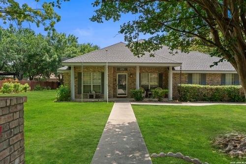 1275 Fox Glen Rd, New Braunfels, TX, 78130-3021 | Card Image