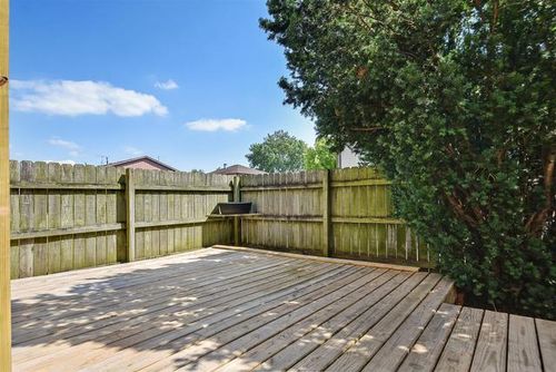 1003-1003 Manchester Ct, South Elgin, IL, 60177-1421 | Card Image