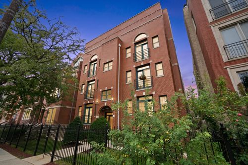 3w-1916 W Belmont Ave, CHICAGO, IL, 60657-8505 | Card Image