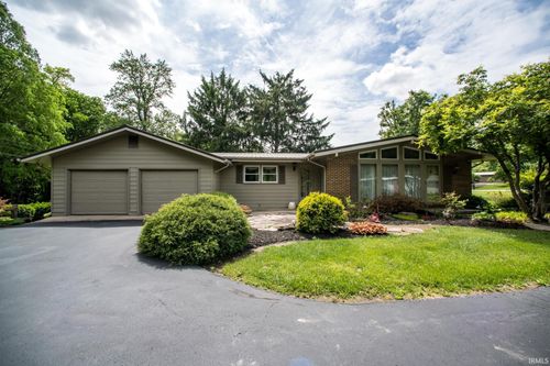 2267 E Navajo Dr, Vincennes, IN, 47591-1902 | Card Image