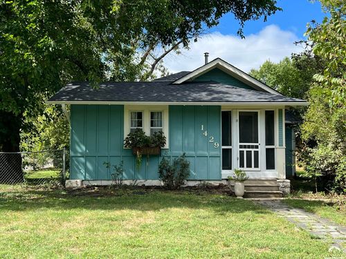 1429 New Jersey St, Lawrence, KS, 66044-3582 | Card Image