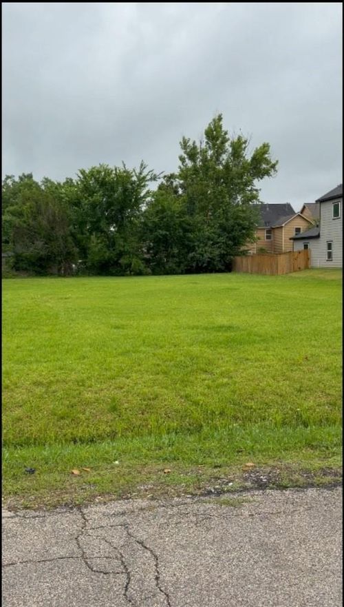01 Maggie Ln, Houston, TX, 77063-1435 | Card Image
