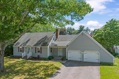 10 Colonial Cir, Hampton, NH, 03842-1113 | Card Image
