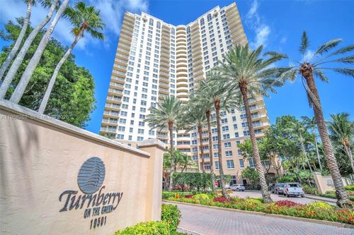2011-19501 W Country Club Dr, Aventura, FL, 33180-2480 | Card Image