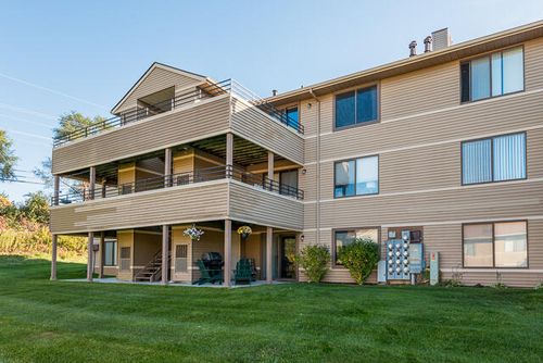 185-275 Briarcrest Dr, Ann Arbor, MI, 48104-6761 | Card Image