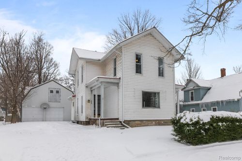 202 Middle St, Nashville, MI, 49073-8520 | Card Image