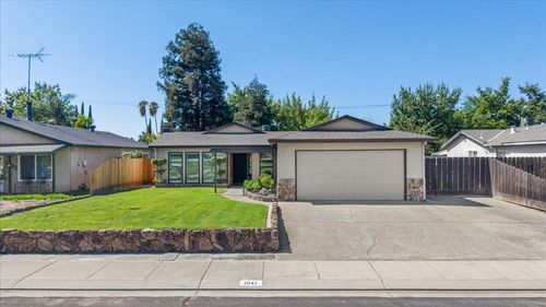 1041 Parkside Ave, Manteca, CA, 95336-3420 | Card Image