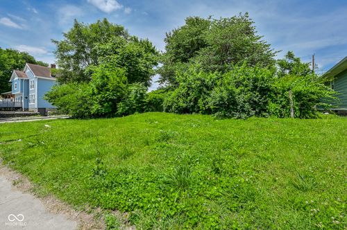 1808 E Brookside Avenue, Indianapolis, IN, 46201 | Card Image