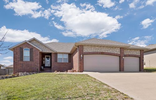 1261 S Erika Ave, Springfield, MO, 65802-7129 | Card Image