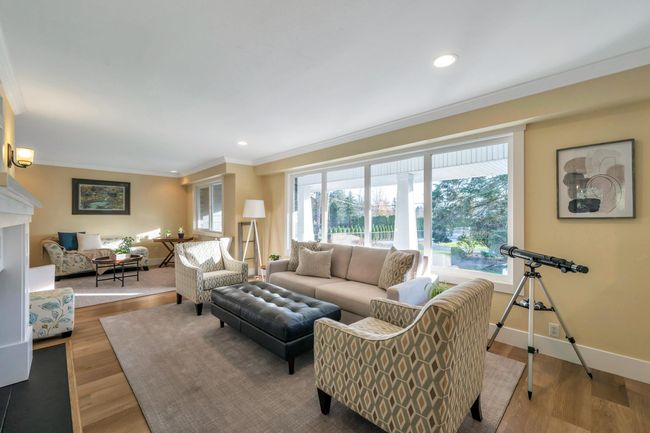 21871 100 Avenue, House other with 6 bedrooms, 5 bathrooms and 12 parking in Langley BC | Image 4