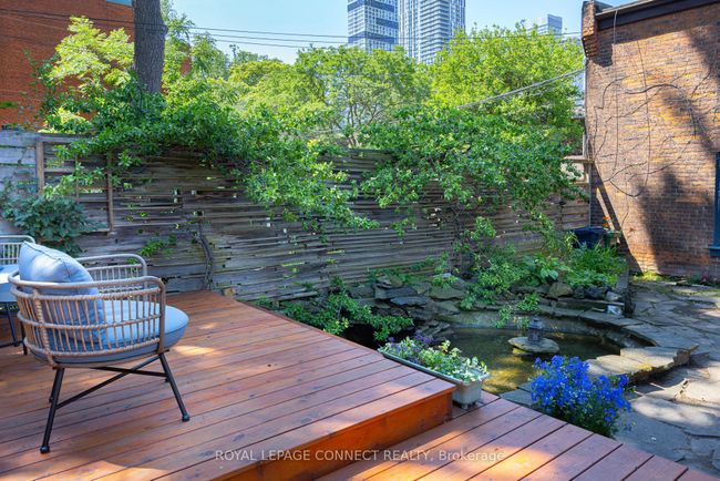 288 Sherbourne St, House attached with 9 bedrooms, 5 bathrooms and null parking in Toronto ON | Image 31