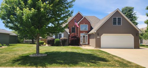 1609 Lorraine Dr, Sandwich, IL, 60548-2558 | Card Image