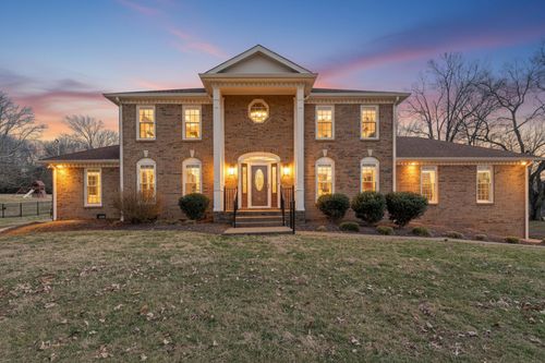 806 Steeplechase Dr, Brentwood, TN, 37027-7450 | Card Image
