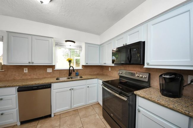 5822 Walnutgate Dr, House other with 3 bedrooms, 2 bathrooms and 2 parking in Spring TX | Image 21