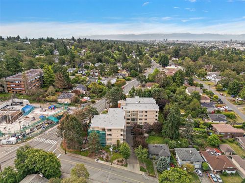 306-3880 Quadra St, Saanich, BC, V8X1H8 | Card Image