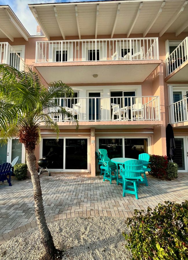 Patio Area | Image 4