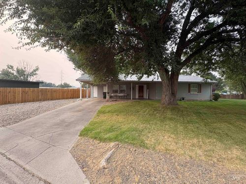 919 Nw 2nd Ave, Ontario, OR, 97914-2101 | Card Image