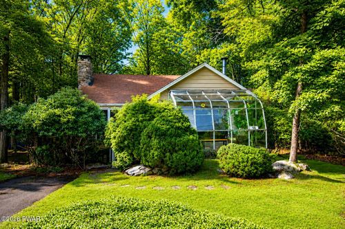 46 Summit Cir, Lakeville, PA, 18438-3008 | Card Image