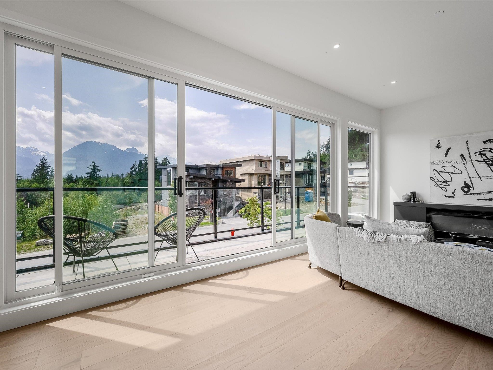 12 - 3385 Mamquam Road, House other with 5 bedrooms, 4 bathrooms and 4 parking in Squamish BC | Image 5