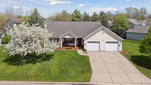 328 Split Rail Rdg, Williamston, MI, 48895-1668 | Card Image
