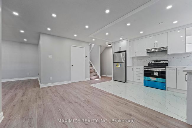 192 - 1055 Dundas St E, Condo with 3 bedrooms, 1 bathrooms and null parking in Mississauga ON | Image 18