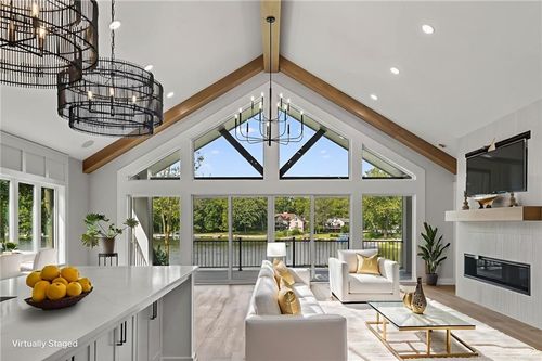 8310 Nw Forest Dr, Weatherby Lake, MO, 64152-1655 | Card Image