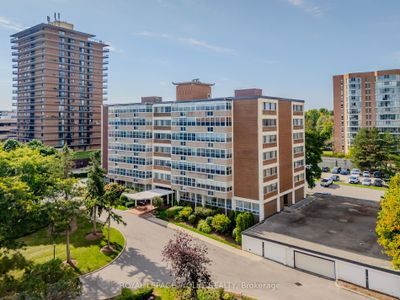 708 - 45 Westmount Rd N, Condo with 2 bedrooms, 1 bathrooms and 1 parking in Waterloo ON | Image 1