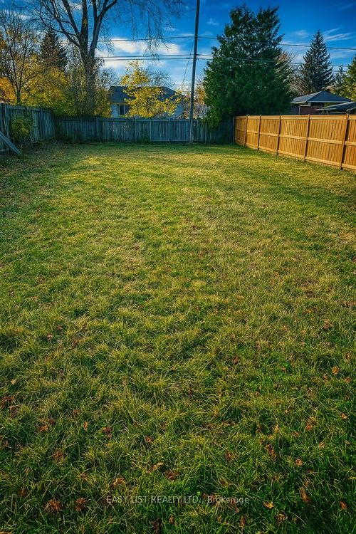 1121 Fairview Blvd, Windsor, ON, N8S3E8 | Card Image