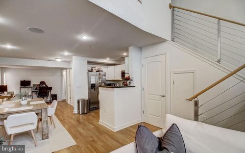 apt-1-1201 E West Hwy, SILVER SPRING, MD, 20910-6260 | Card Image