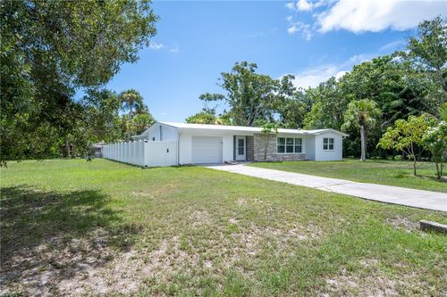 1702 25th Ave, Vero Beach, FL, 32960-3126 | Card Image