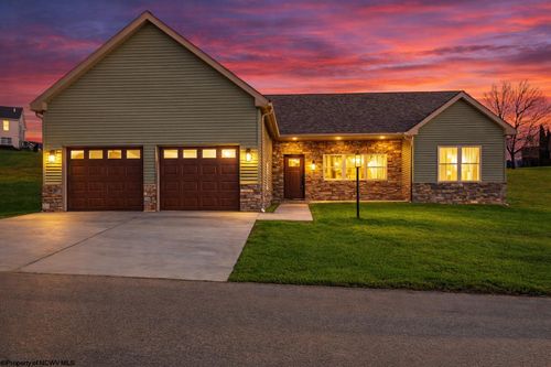 504 Watson Dr, Maidsville, WV, 26541-8192 | Card Image