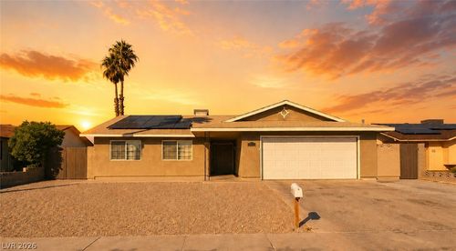 912 Alan Shepard St, Las Vegas, NV, 89145-6005 | Card Image