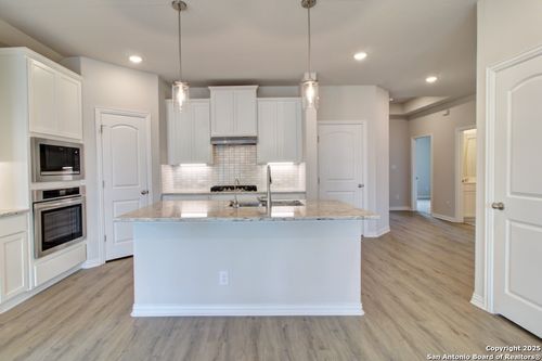 1824 Heritage Maples, New Braunfels, TX, 78132-0253 | Card Image