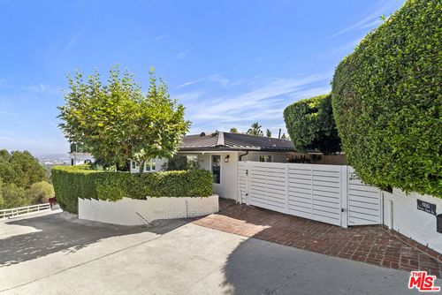9881 Beverly Grove Dr, Beverly Hills, CA, 90210-2119 | Card Image